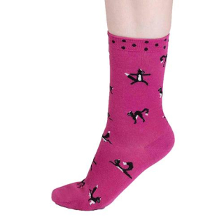 Thought Chai Bamboo Yoga Cats Socks Raspberry Pink 4-7